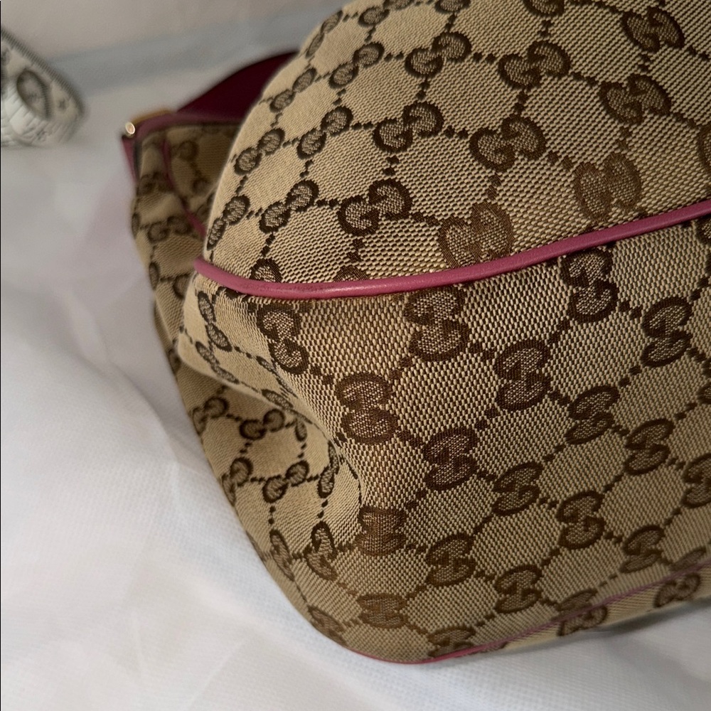 Gucci Brown Monogram Shoulder Bag with Pink Trim - Picture 8 of 16